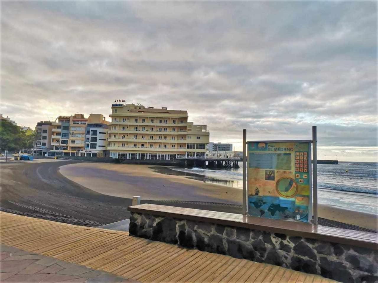 Apartamento vacacional médano barato El Médano Exterior foto
